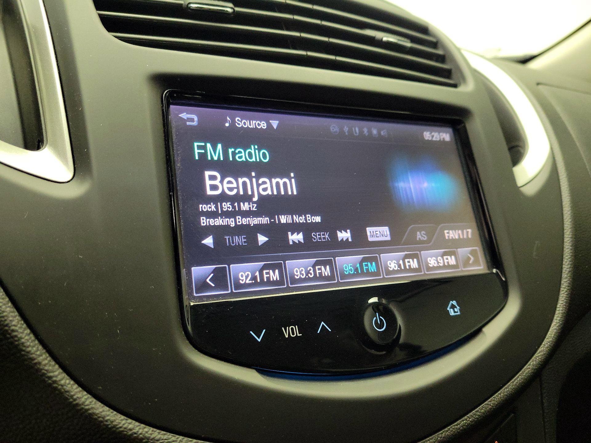 Thumbnail: 2016 Chevrolet Trax - 15