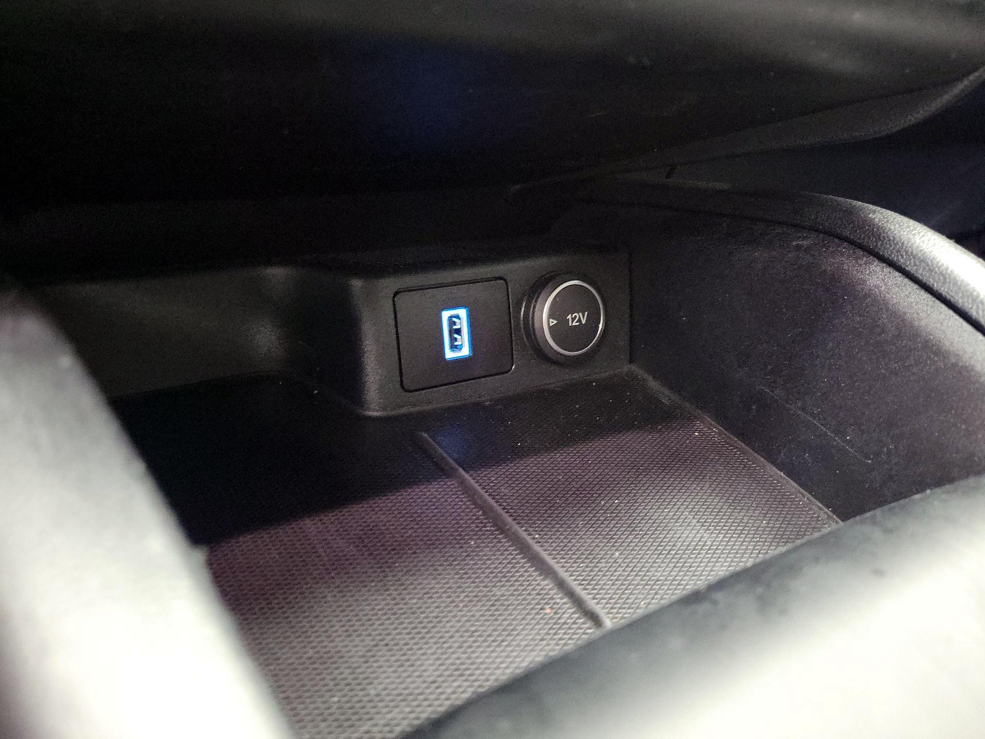 Thumbnail: 2020 Ford Escape - 18