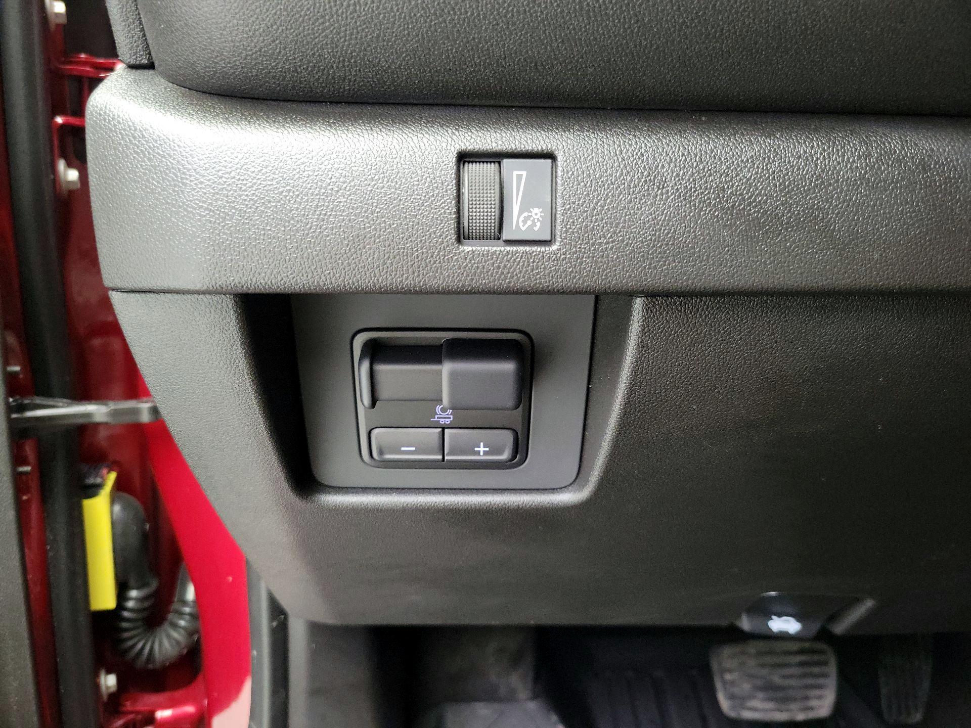 Thumbnail: 2025 Chevrolet Colorado - 13