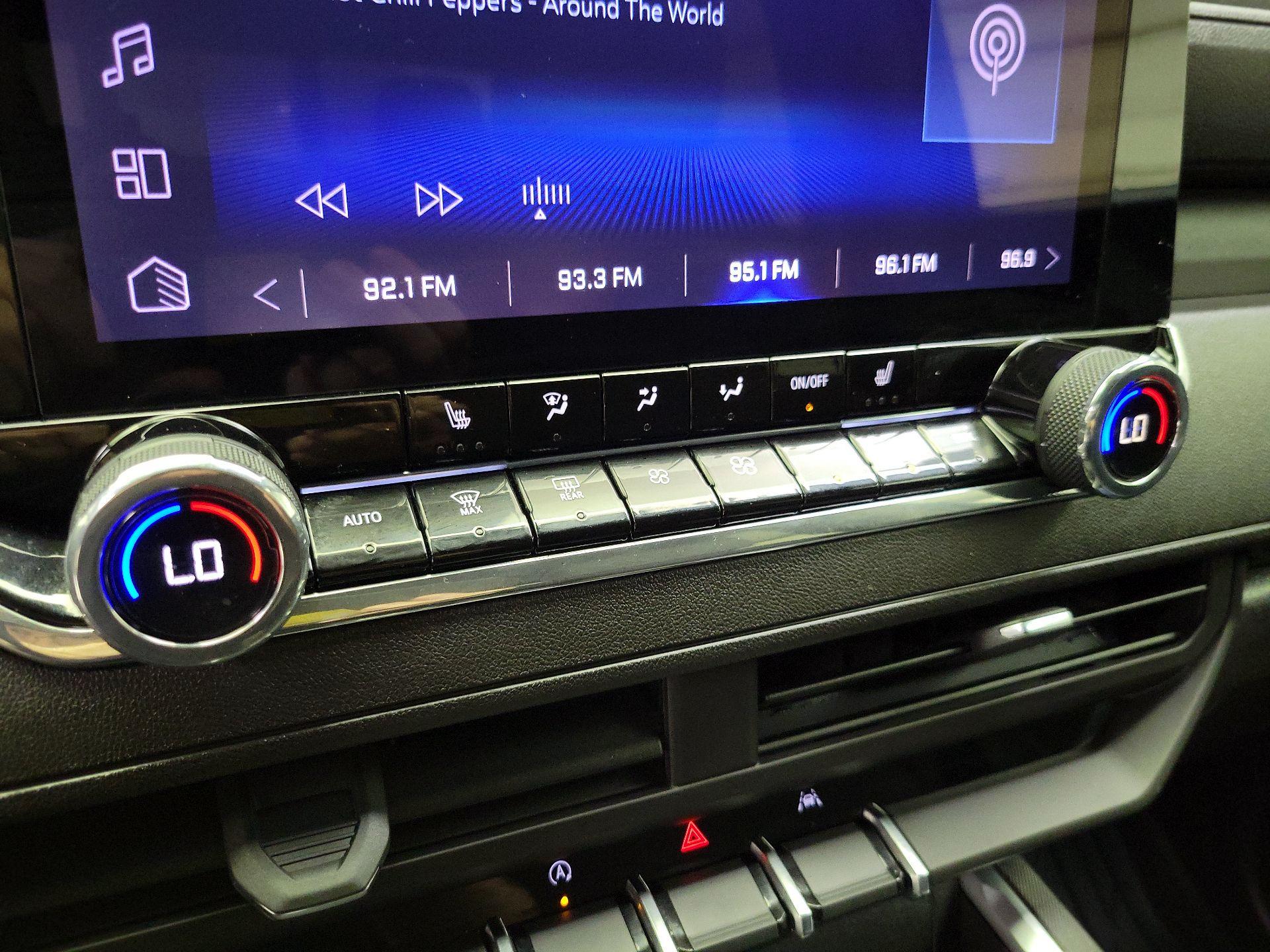 Thumbnail: 2025 Chevrolet Colorado - 17