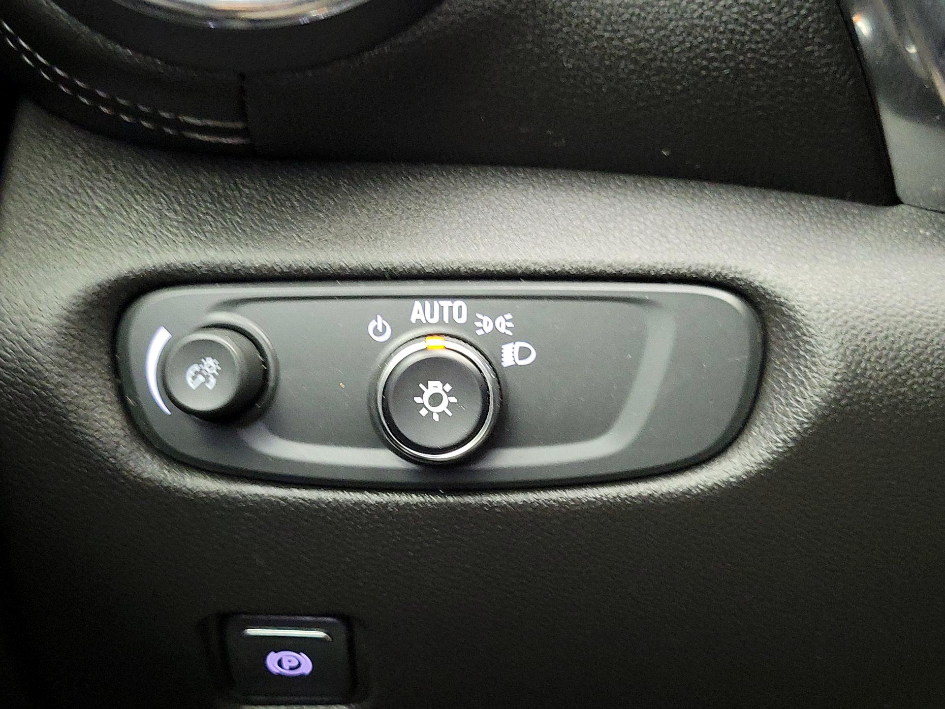 Thumbnail: 2023 Chevrolet Blazer - 13