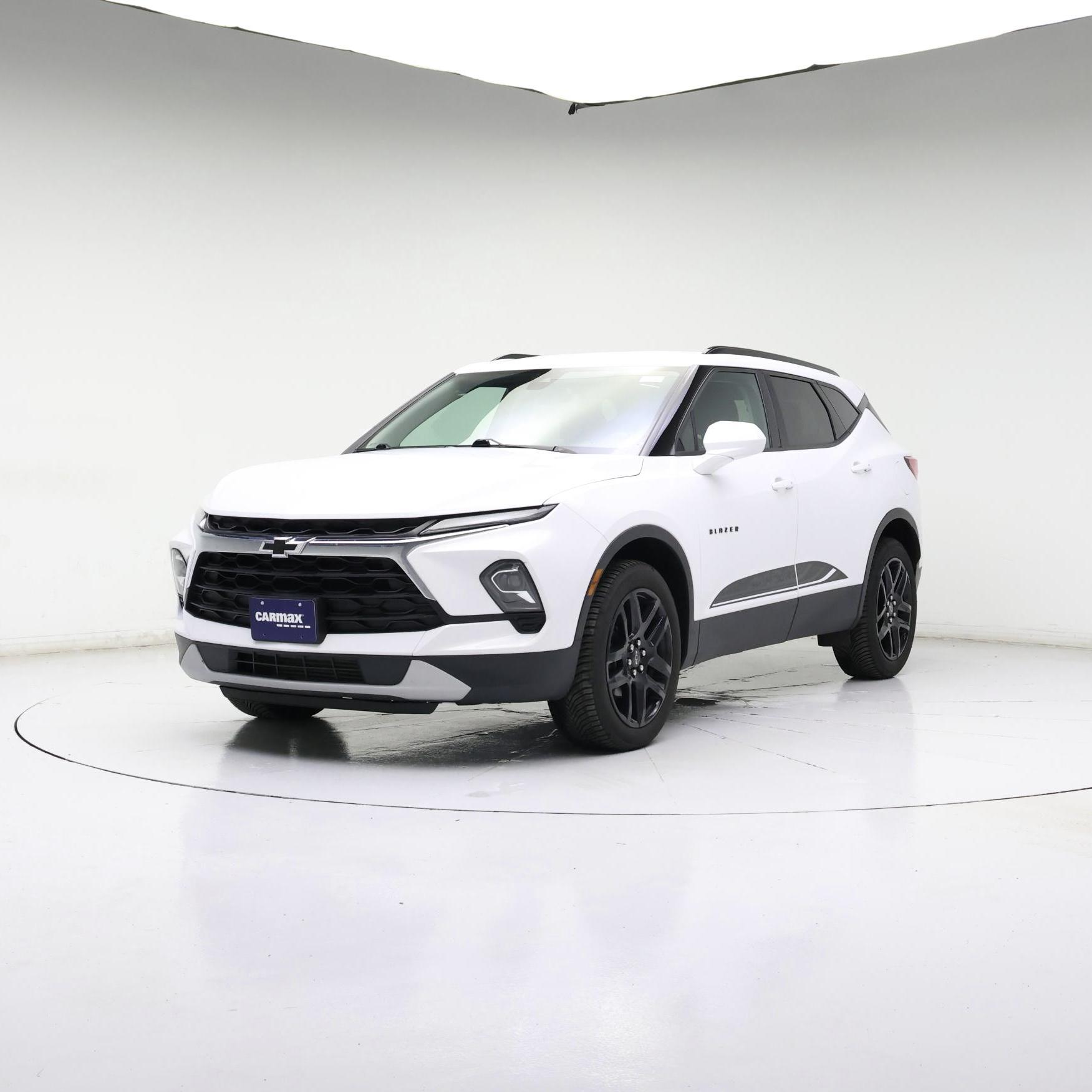 Thumbnail: 2023 Chevrolet Blazer - 4