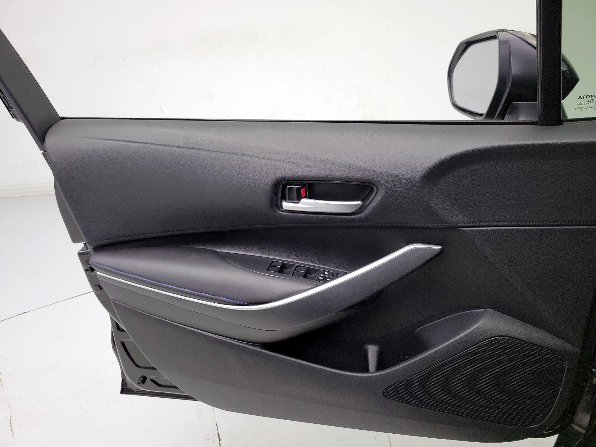 Thumbnail: 2020 Toyota Corolla - 12