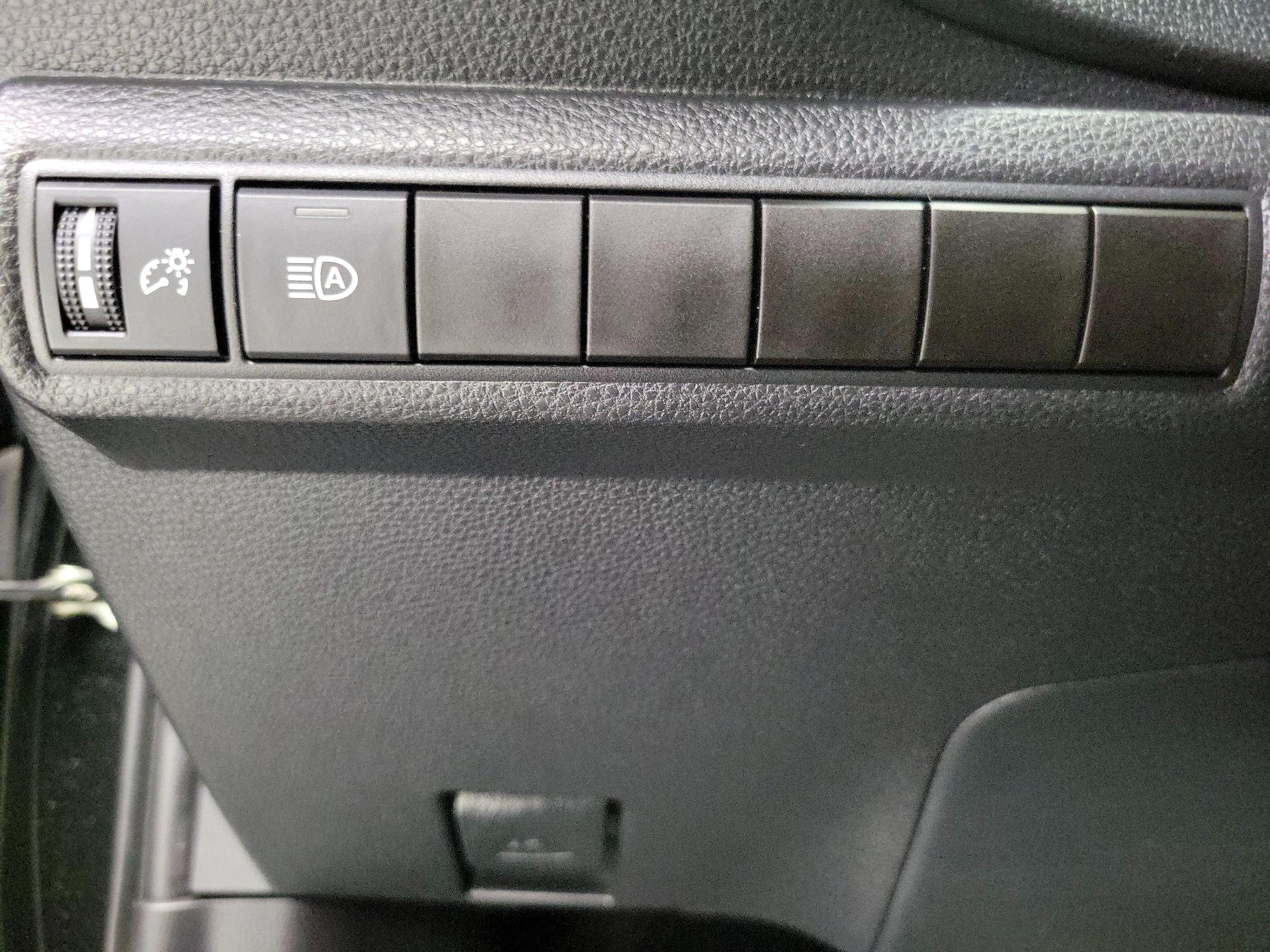 Thumbnail: 2020 Toyota Corolla - 13