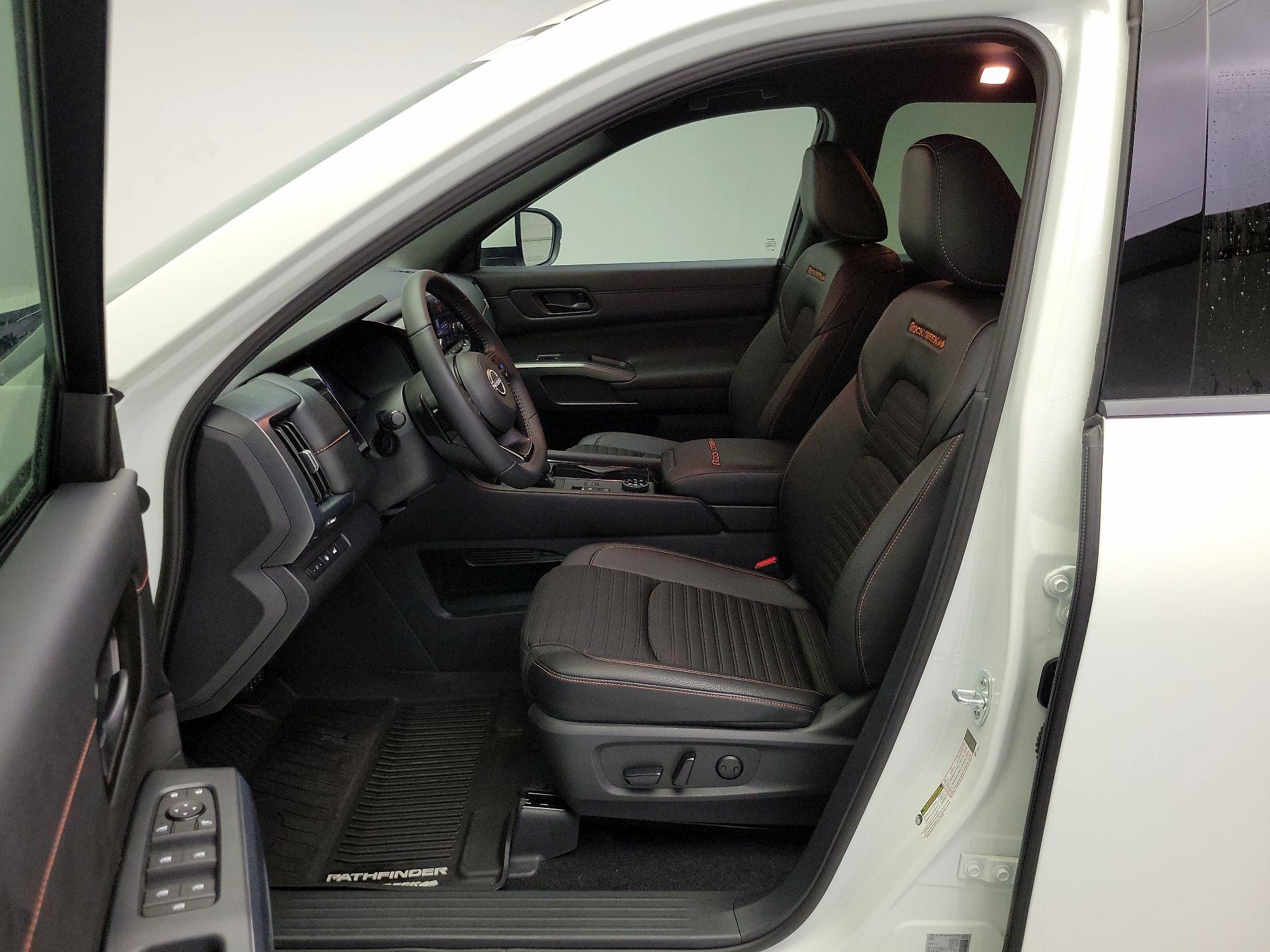 Thumbnail: 2025 Nissan Pathfinder - 11