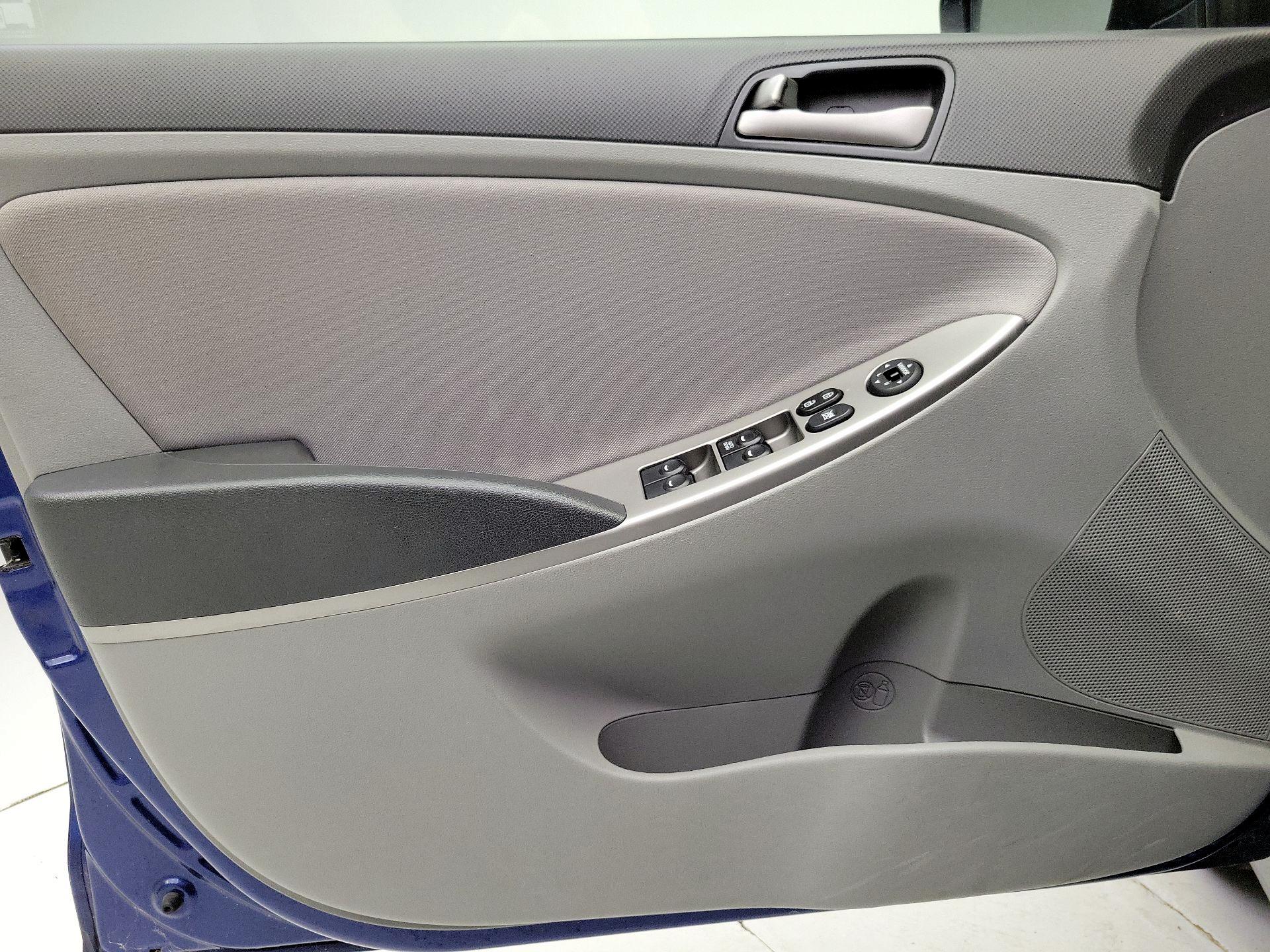 Thumbnail: 2017 Hyundai Accent - 12