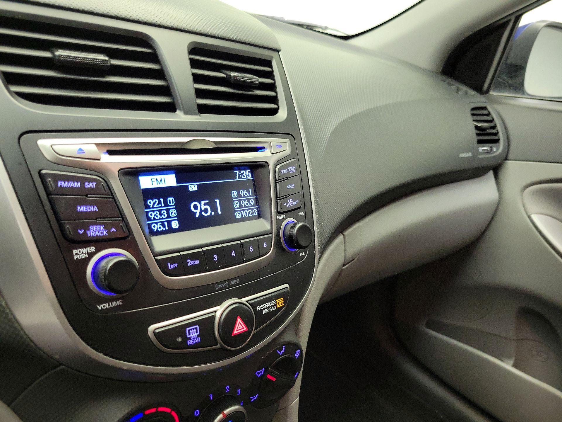 Thumbnail: 2017 Hyundai Accent - 14