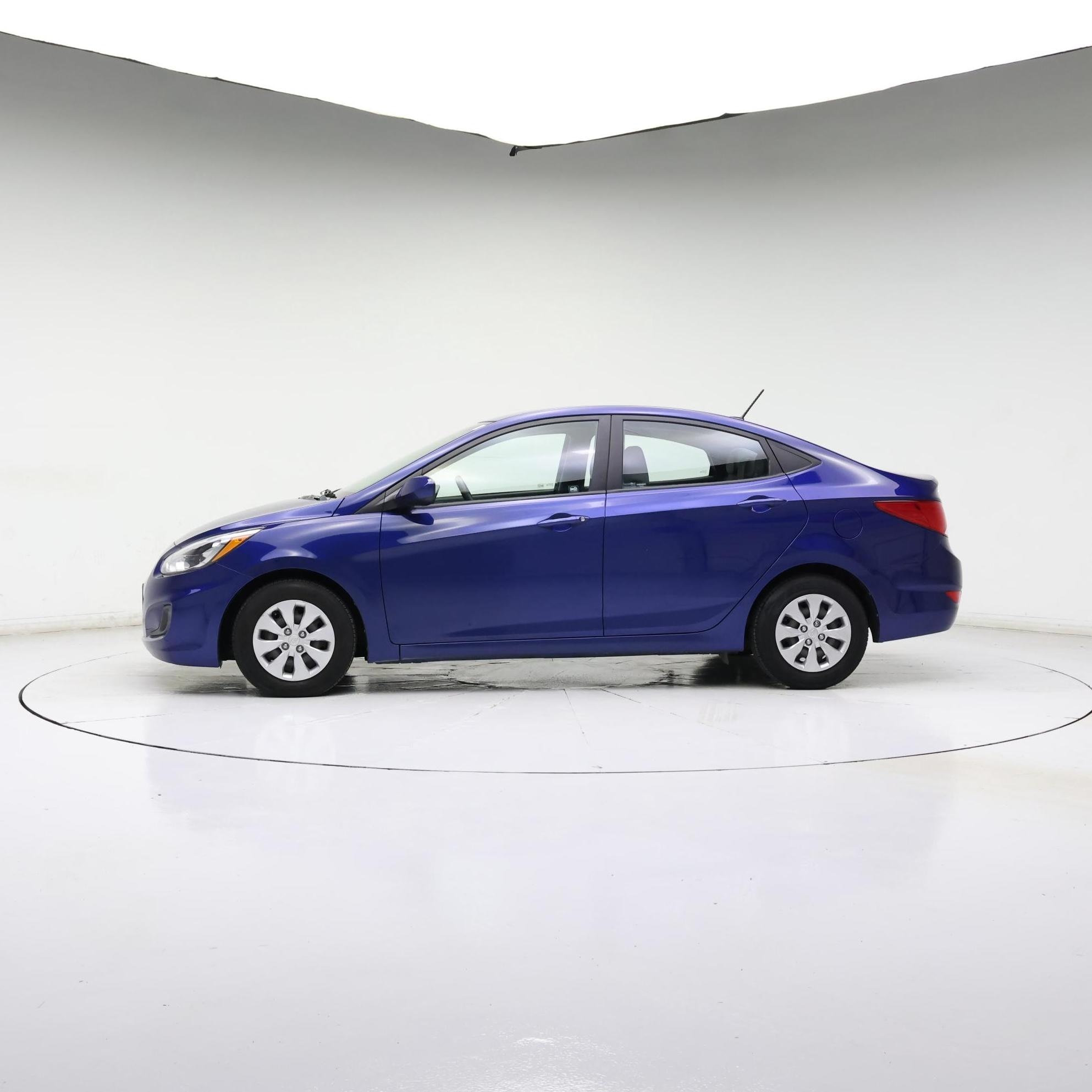 Thumbnail: 2017 Hyundai Accent - 3