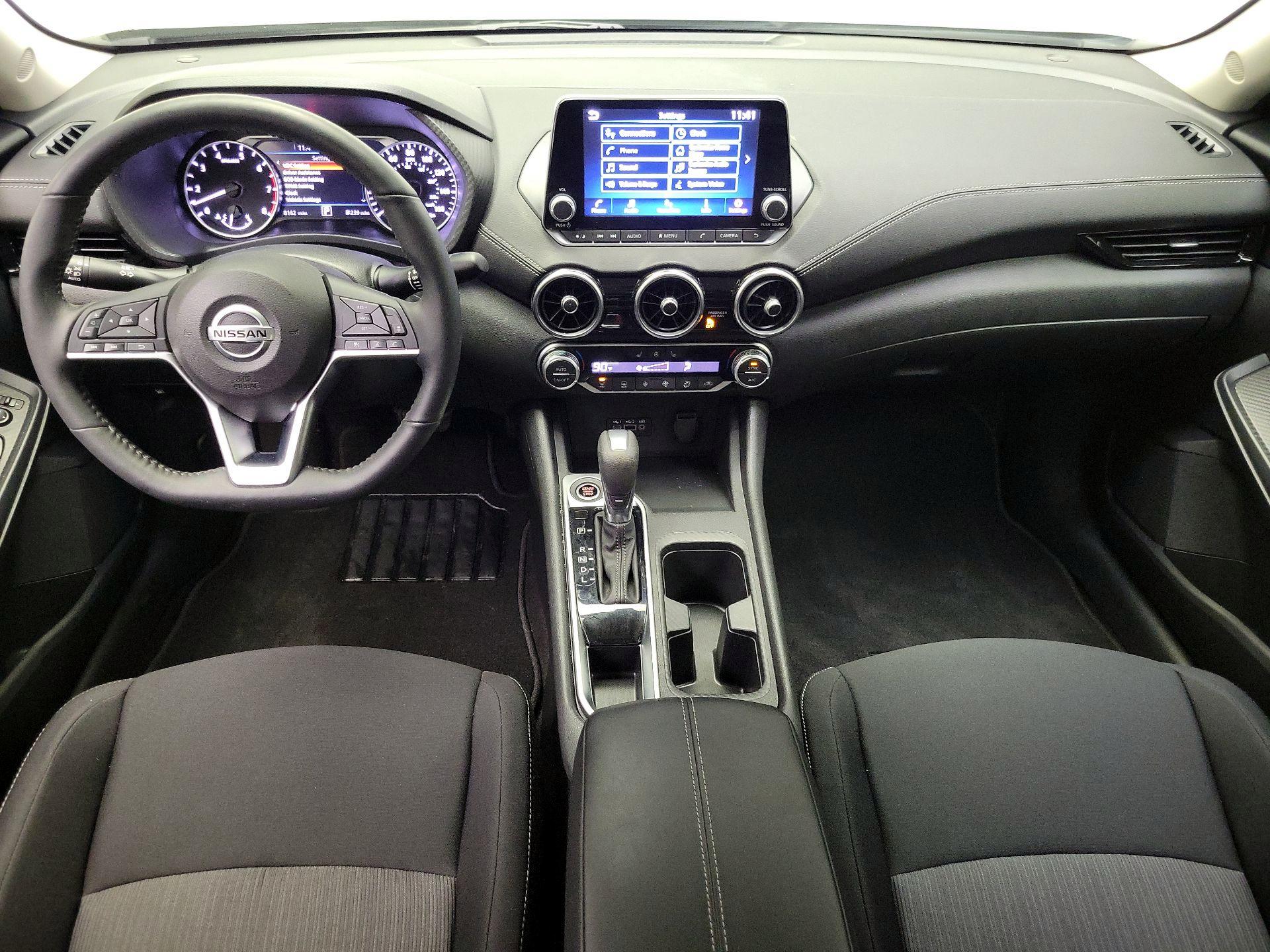 Thumbnail: 2023 Nissan Sentra - 9