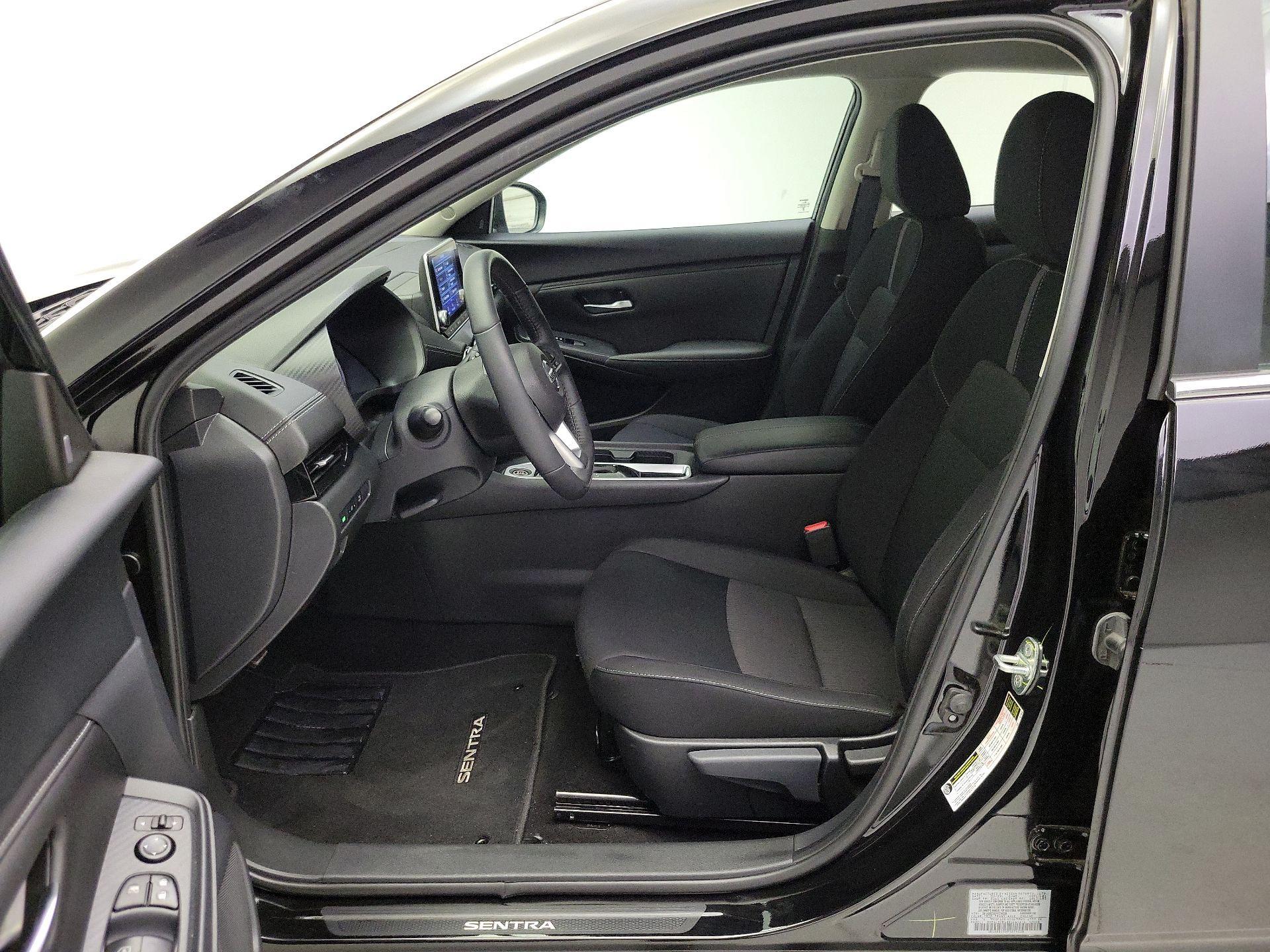 Thumbnail: 2023 Nissan Sentra - 11