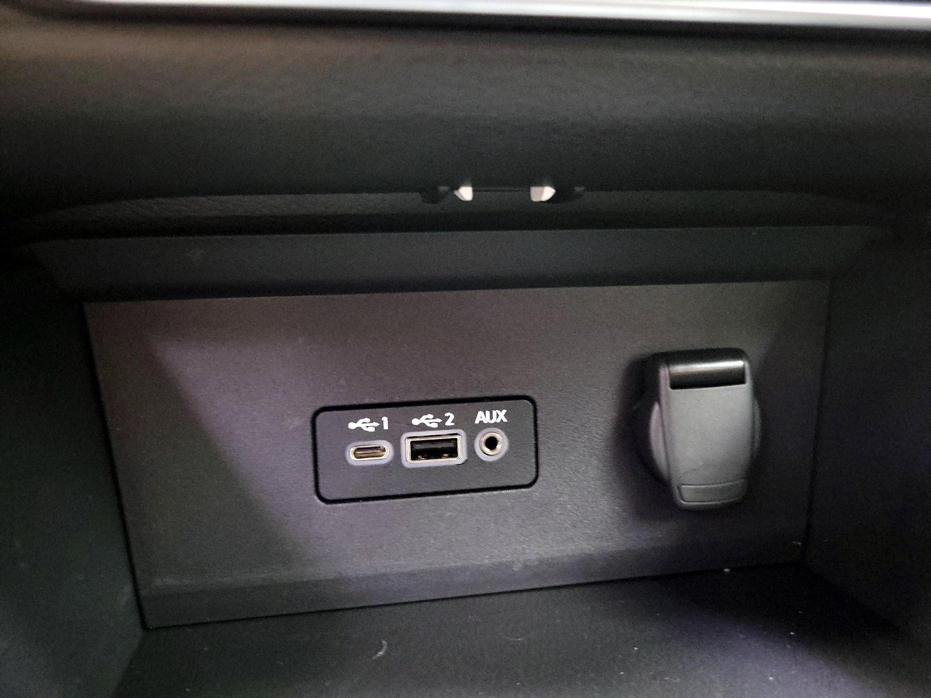 Thumbnail: 2023 Nissan Sentra - 18