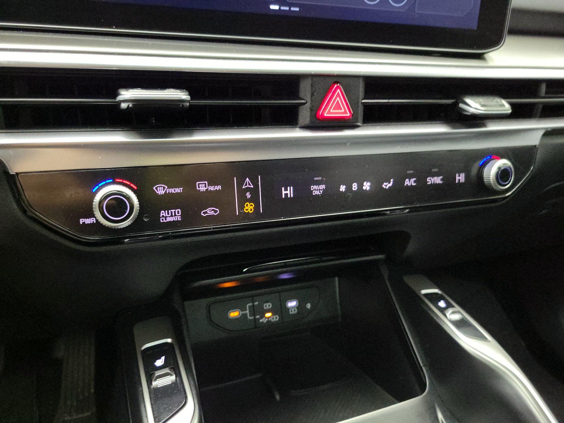 Thumbnail: 2025 Kia Sorento - 17