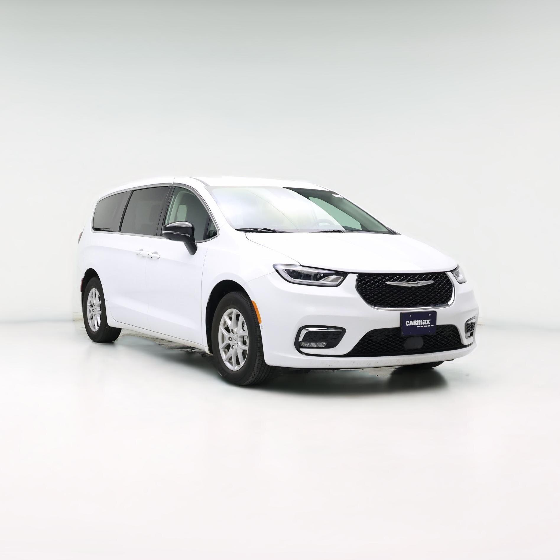 Thumbnail: 2024 Chrysler Pacifica - 1