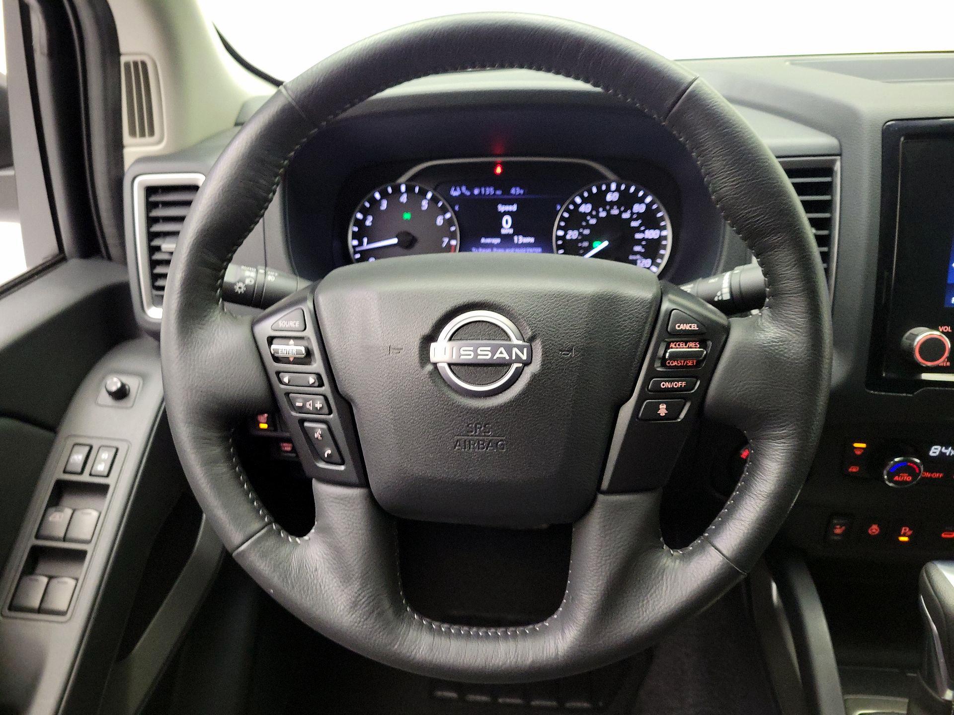 Thumbnail: 2022 Nissan Frontier - 10