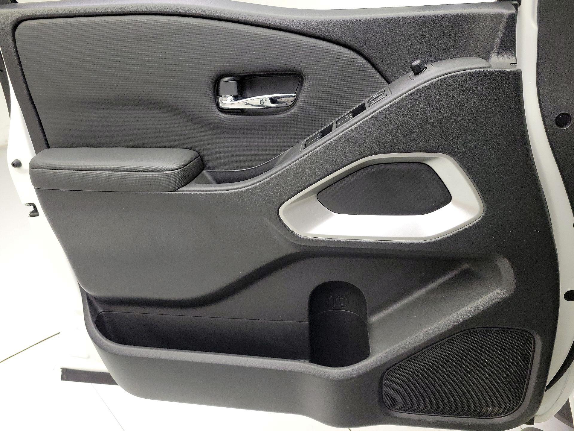 Thumbnail: 2022 Nissan Frontier - 12