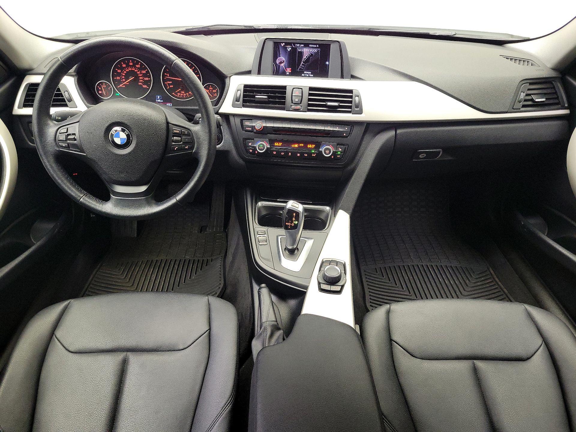 Thumbnail: 2015 BMW 3 Series - 9