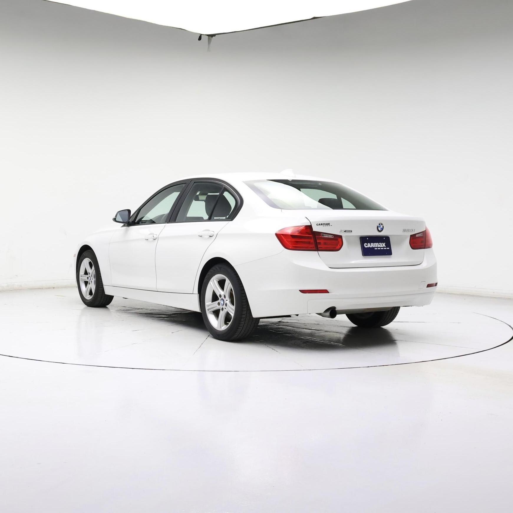 Thumbnail: 2015 BMW 3 Series - 2