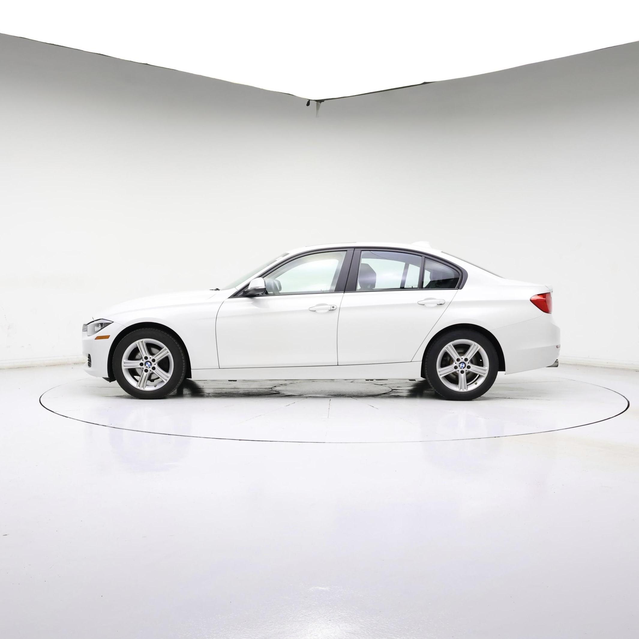 Thumbnail: 2015 BMW 3 Series - 3