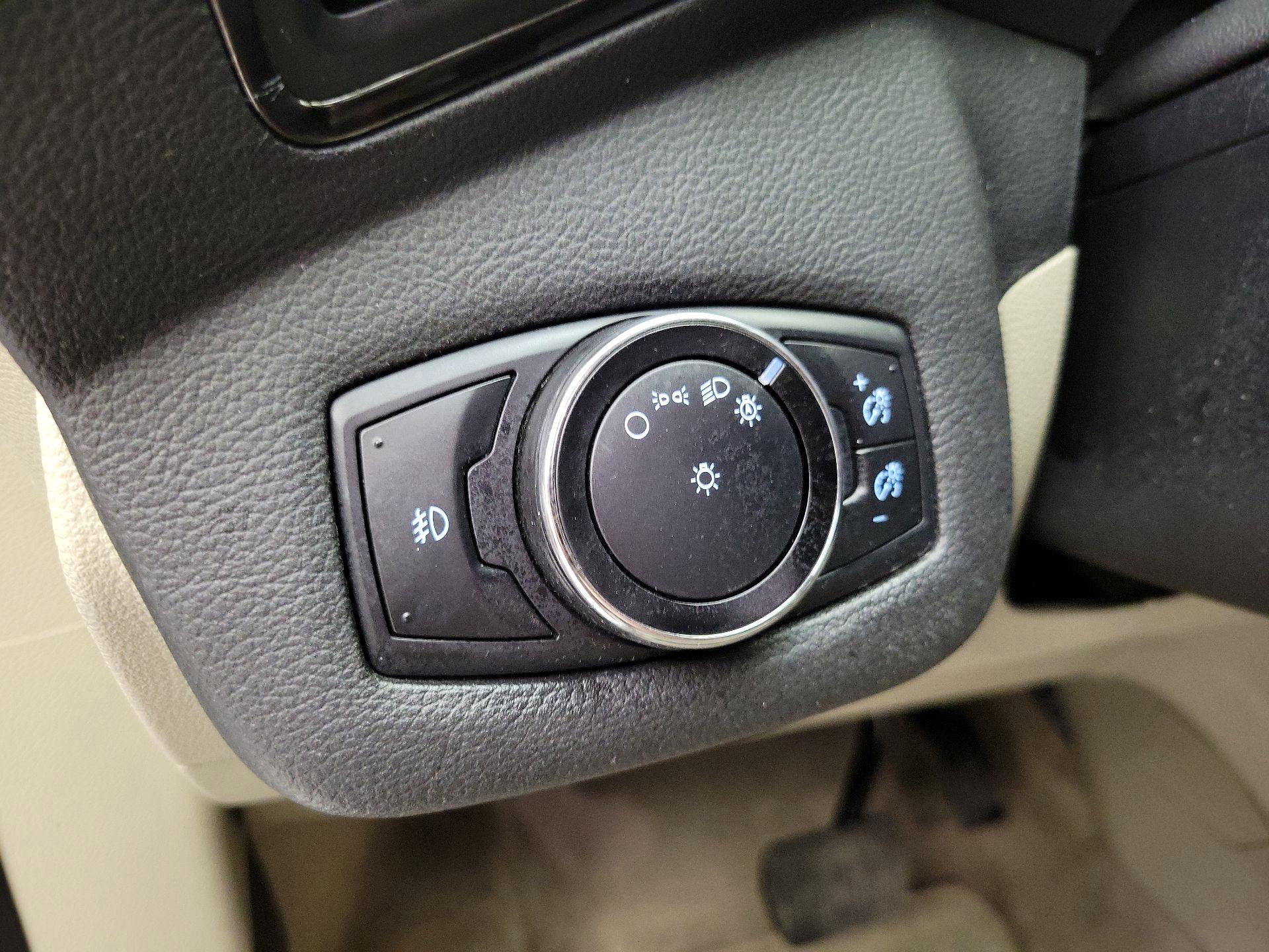 Thumbnail: 2014 Ford Escape - 13