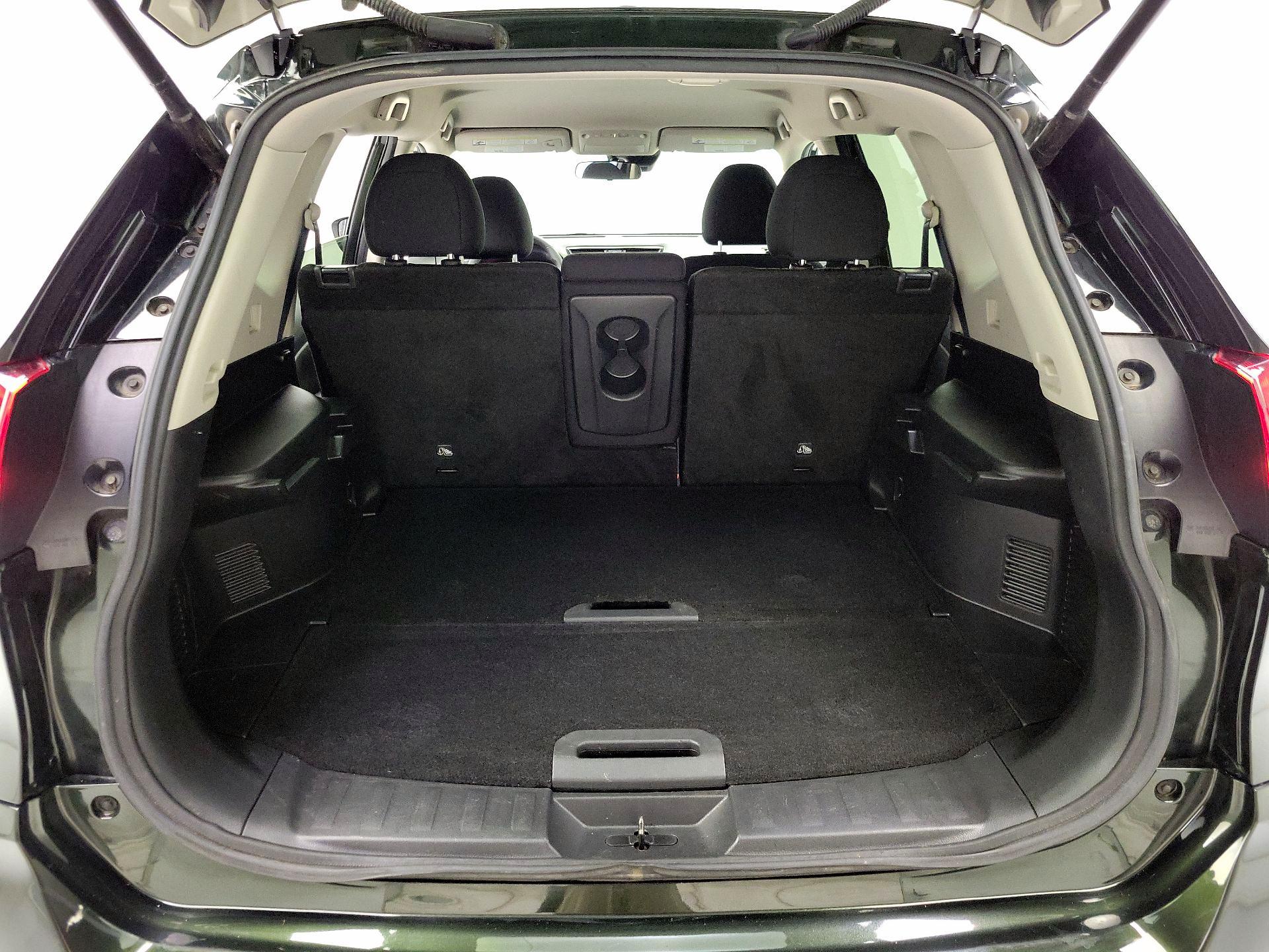 Thumbnail: 2019 Nissan Rogue - 20