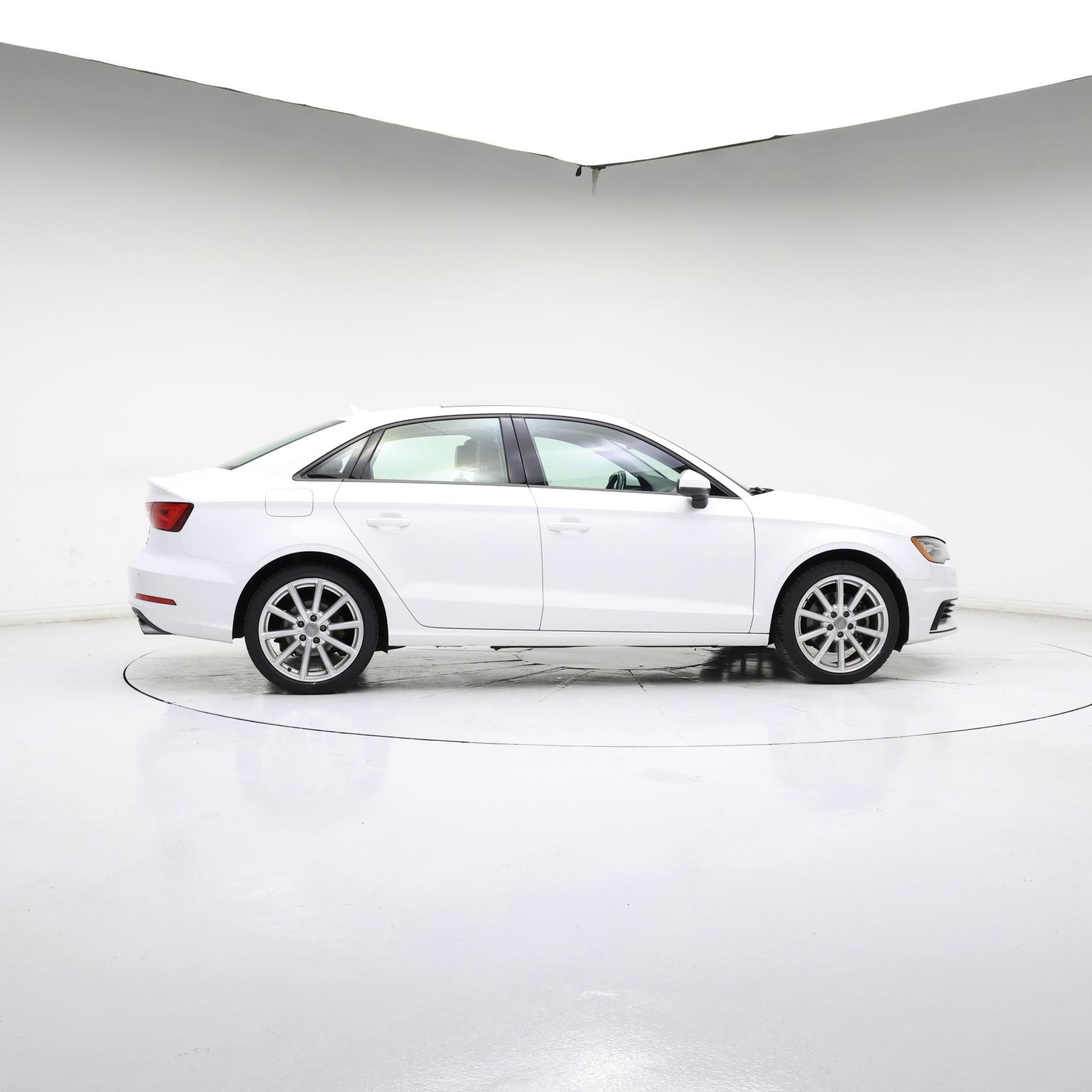 Thumbnail: 2016 Audi A3 - 3