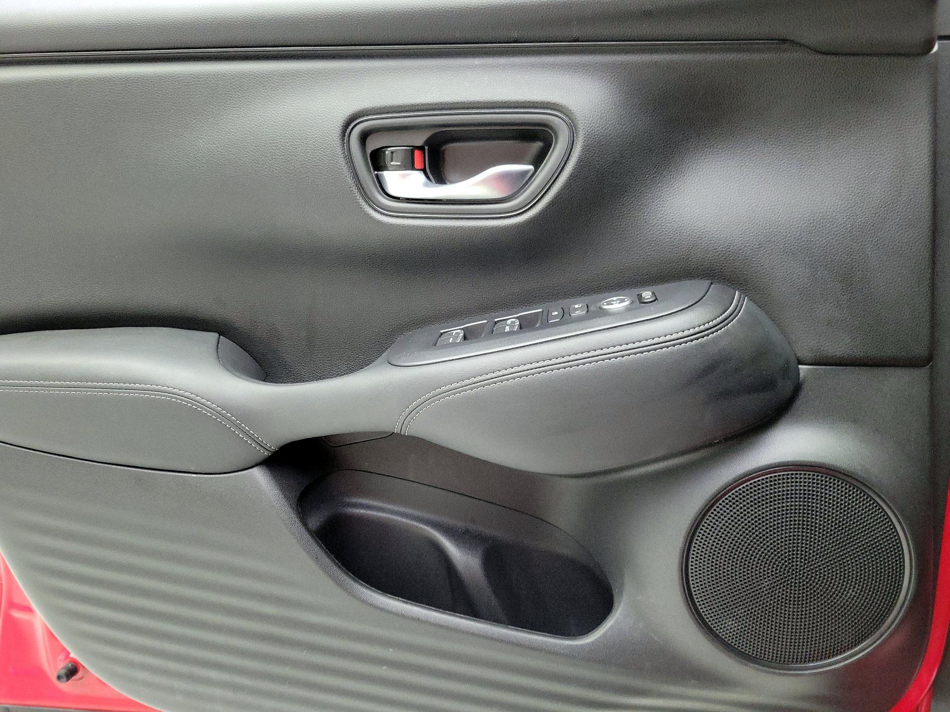 Thumbnail: 2025 Honda HR-V - 12