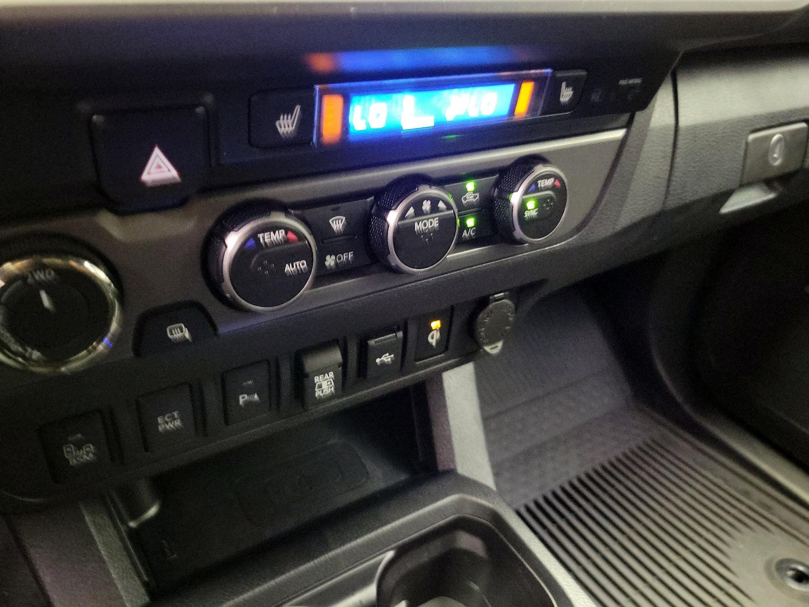 2022 Toyota Tacoma TRD Off Road - Photo 18