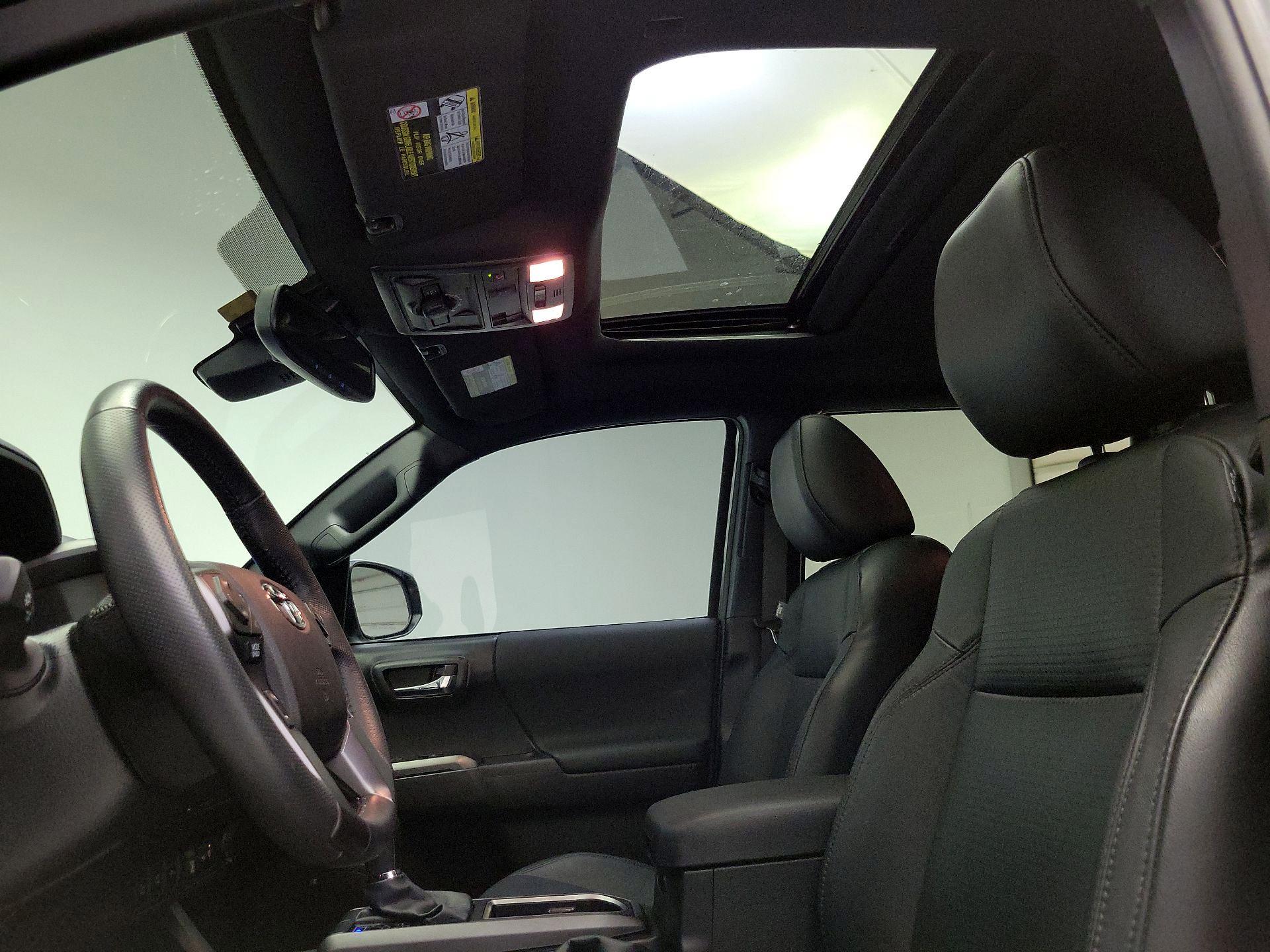 Thumbnail: 2022 Toyota Tacoma - 20