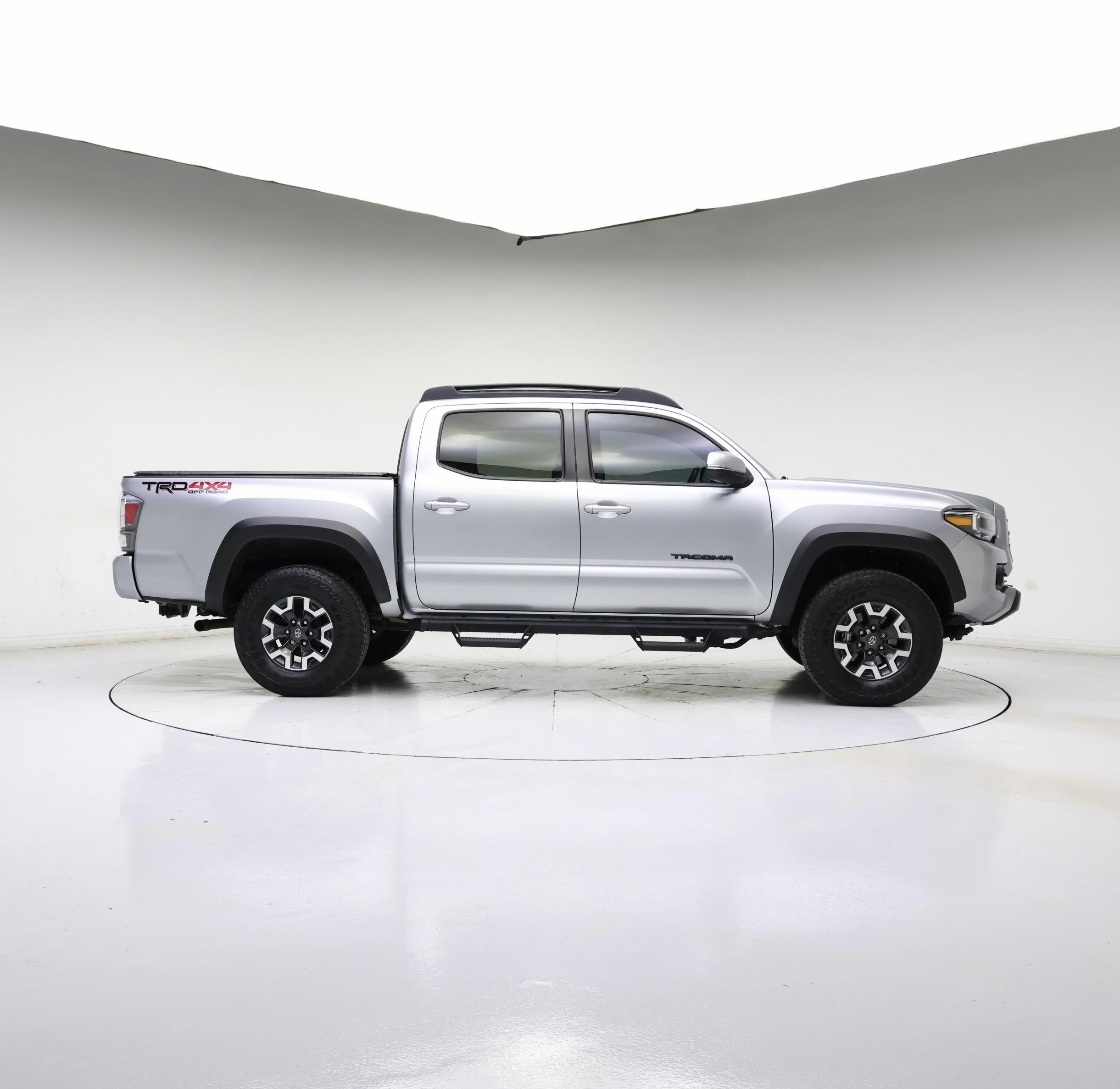 Thumbnail: 2022 Toyota Tacoma - 7