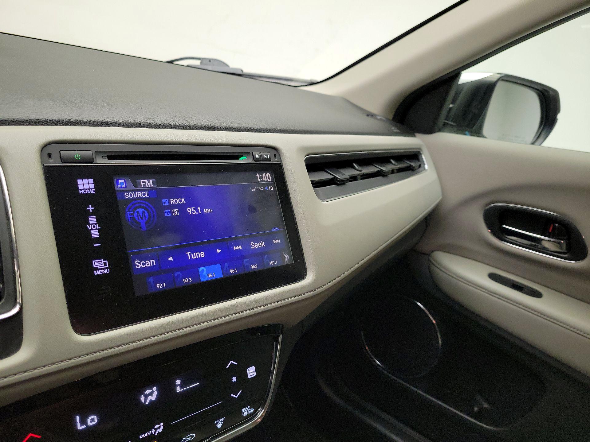 Thumbnail: 2016 Honda HR-V - 15