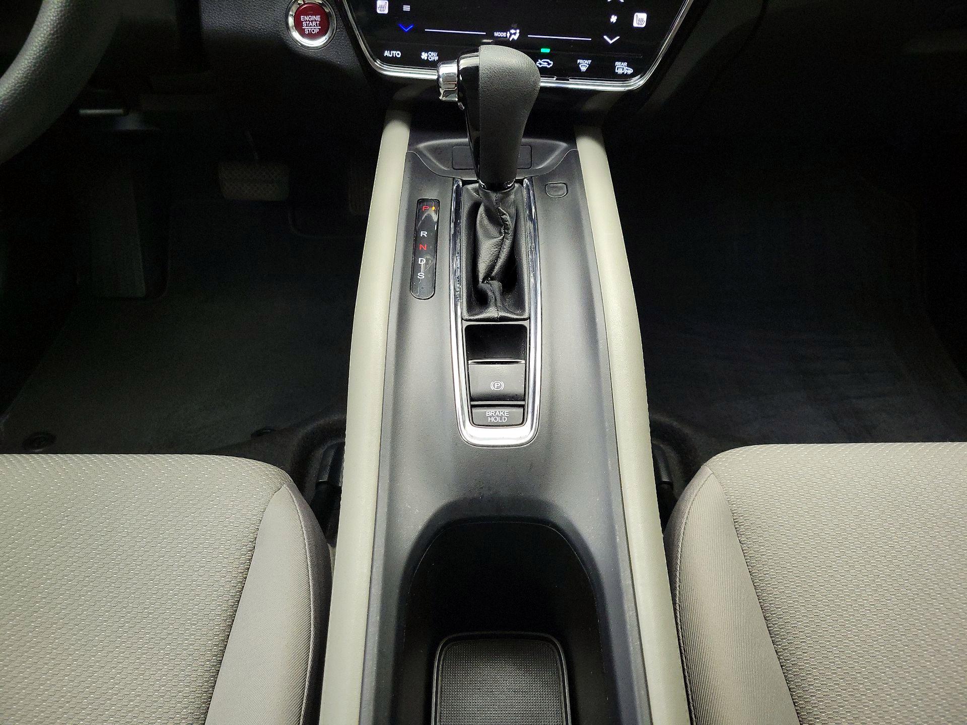 Thumbnail: 2016 Honda HR-V - 17