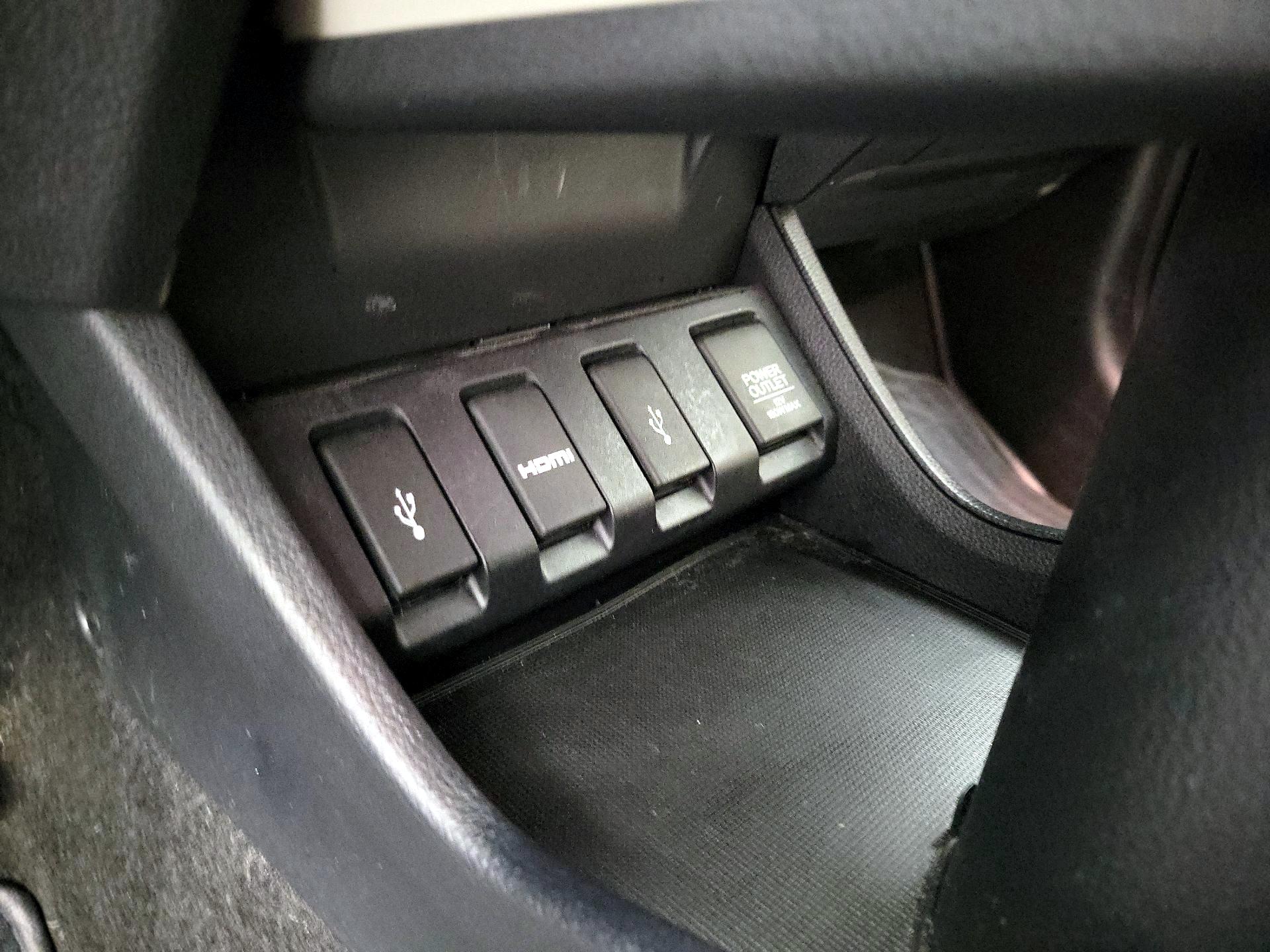 Thumbnail: 2016 Honda HR-V - 18