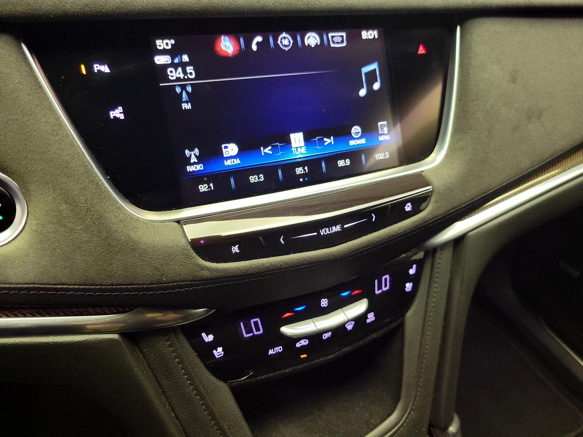 Thumbnail: 2018 Cadillac XT5 - 16