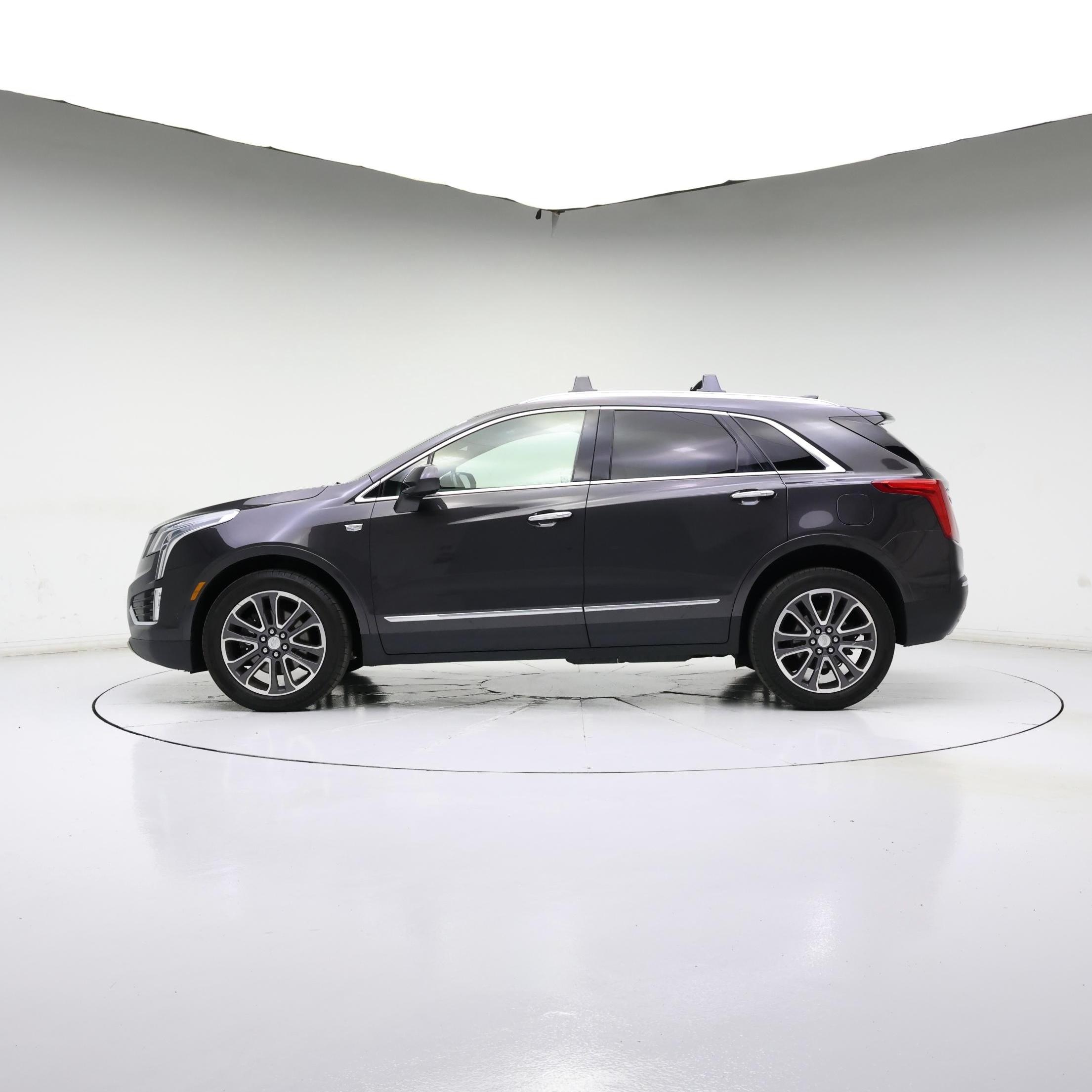 Thumbnail: 2018 Cadillac XT5 - 3