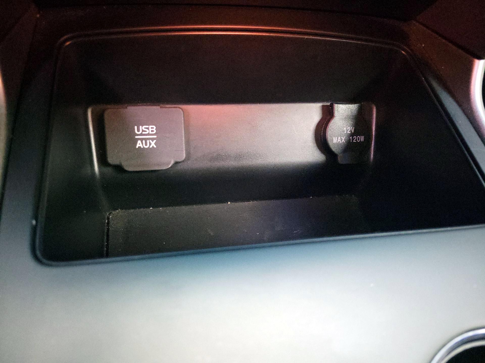 Thumbnail: 2015 Nissan Altima - 18