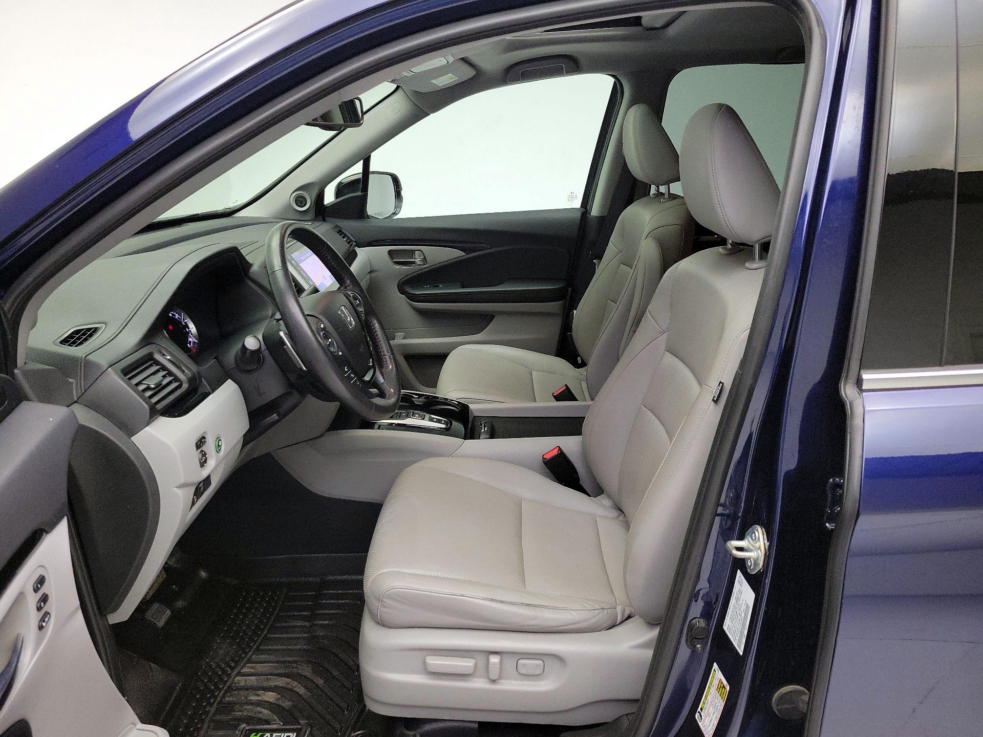 Thumbnail: 2020 Honda Ridgeline - 11