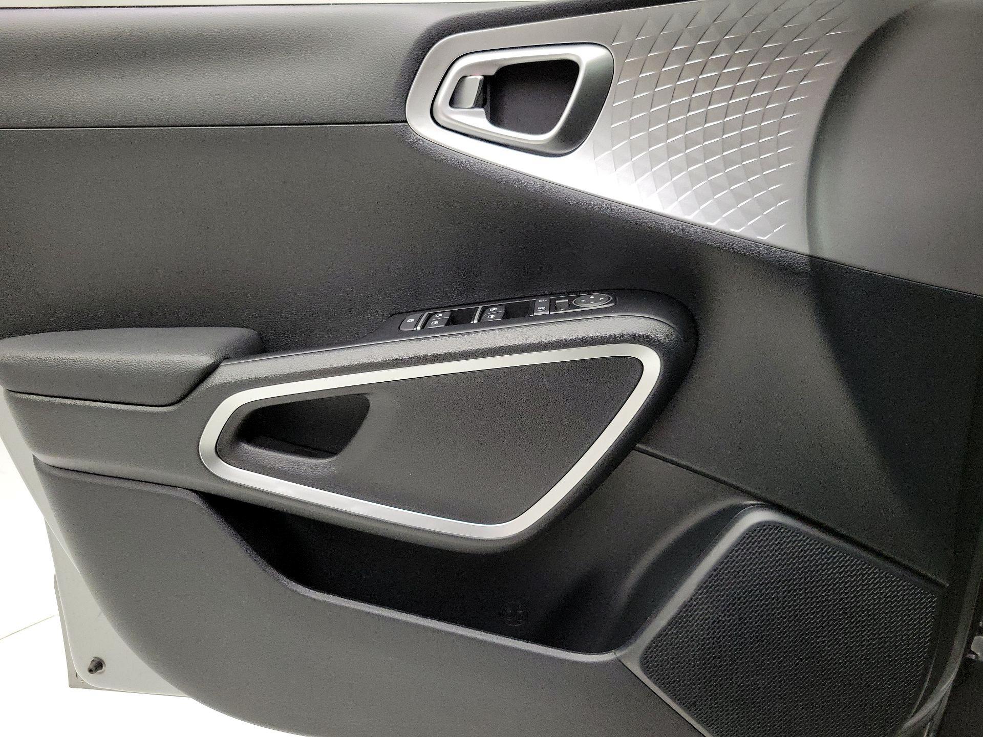 Thumbnail: 2025 Kia Soul - 12