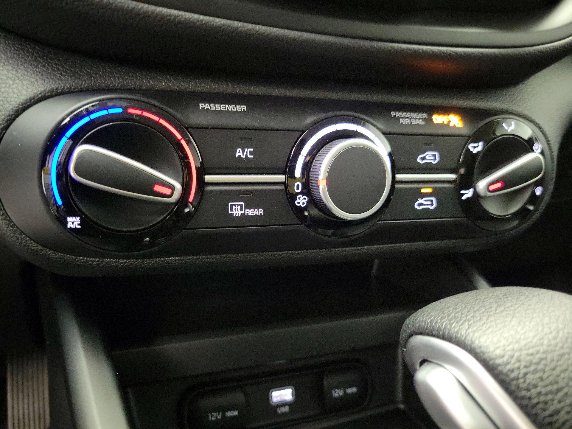 Thumbnail: 2025 Kia Soul - 16