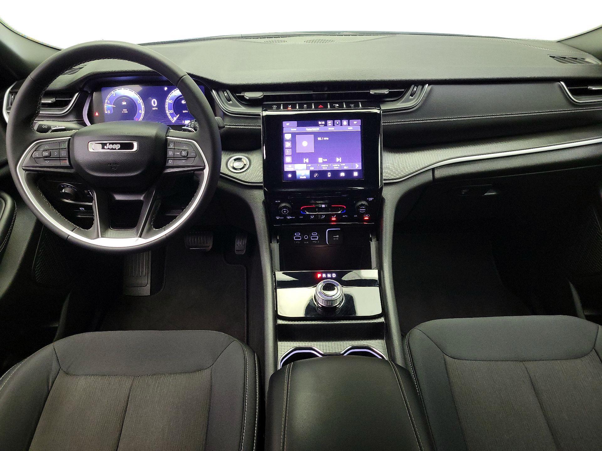 Thumbnail: 2024 Jeep Grand Cherokee - 9