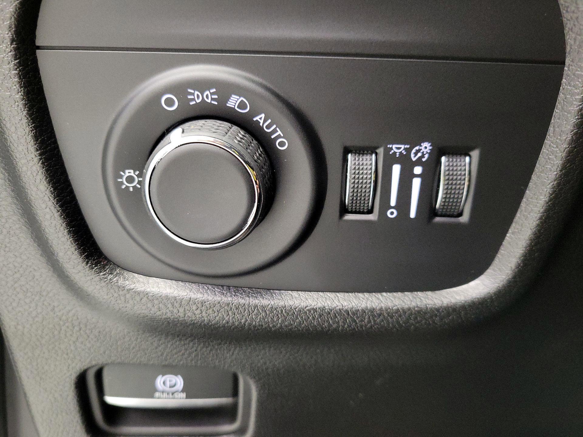 Thumbnail: 2024 Jeep Grand Cherokee - 13