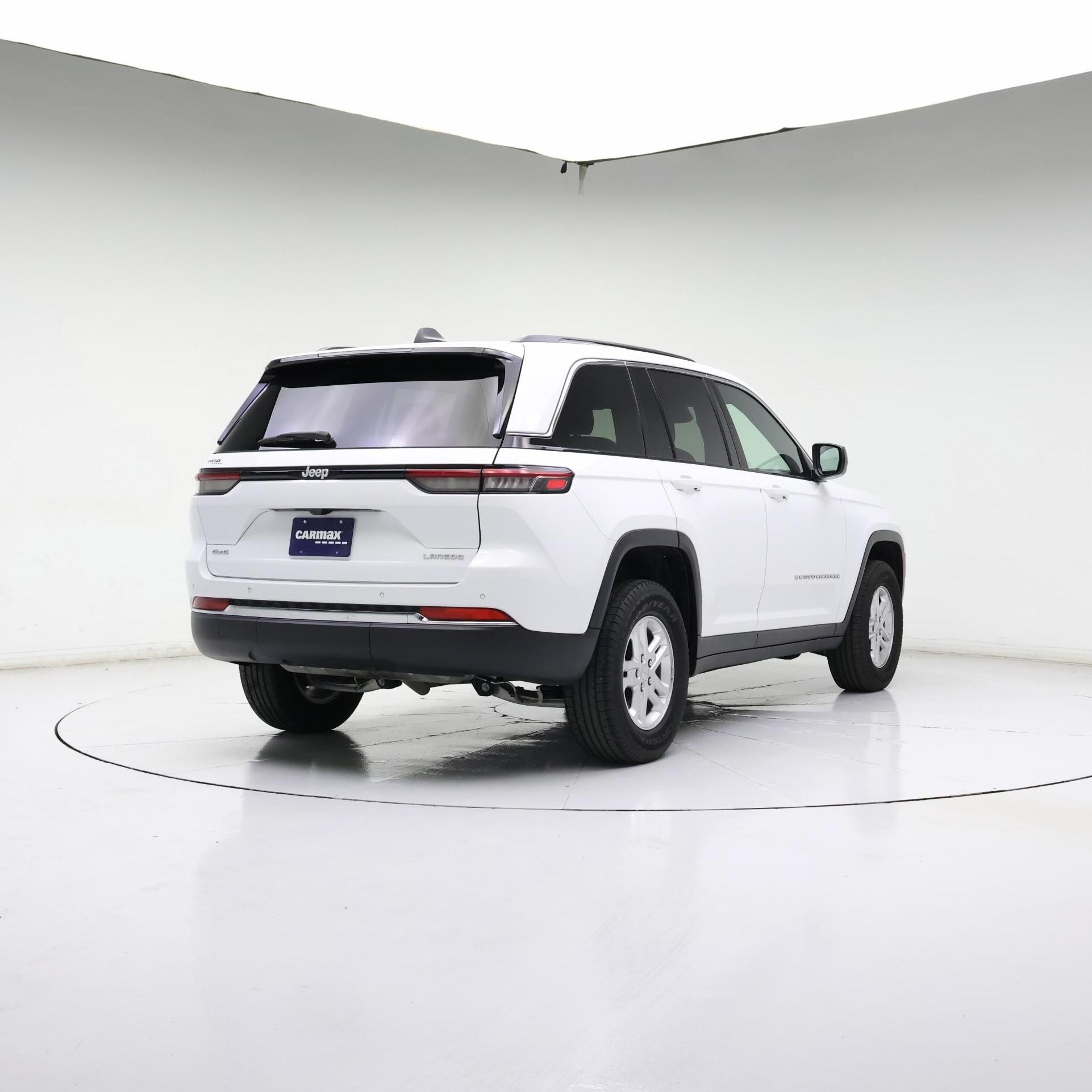 Thumbnail: 2024 Jeep Grand Cherokee - 8