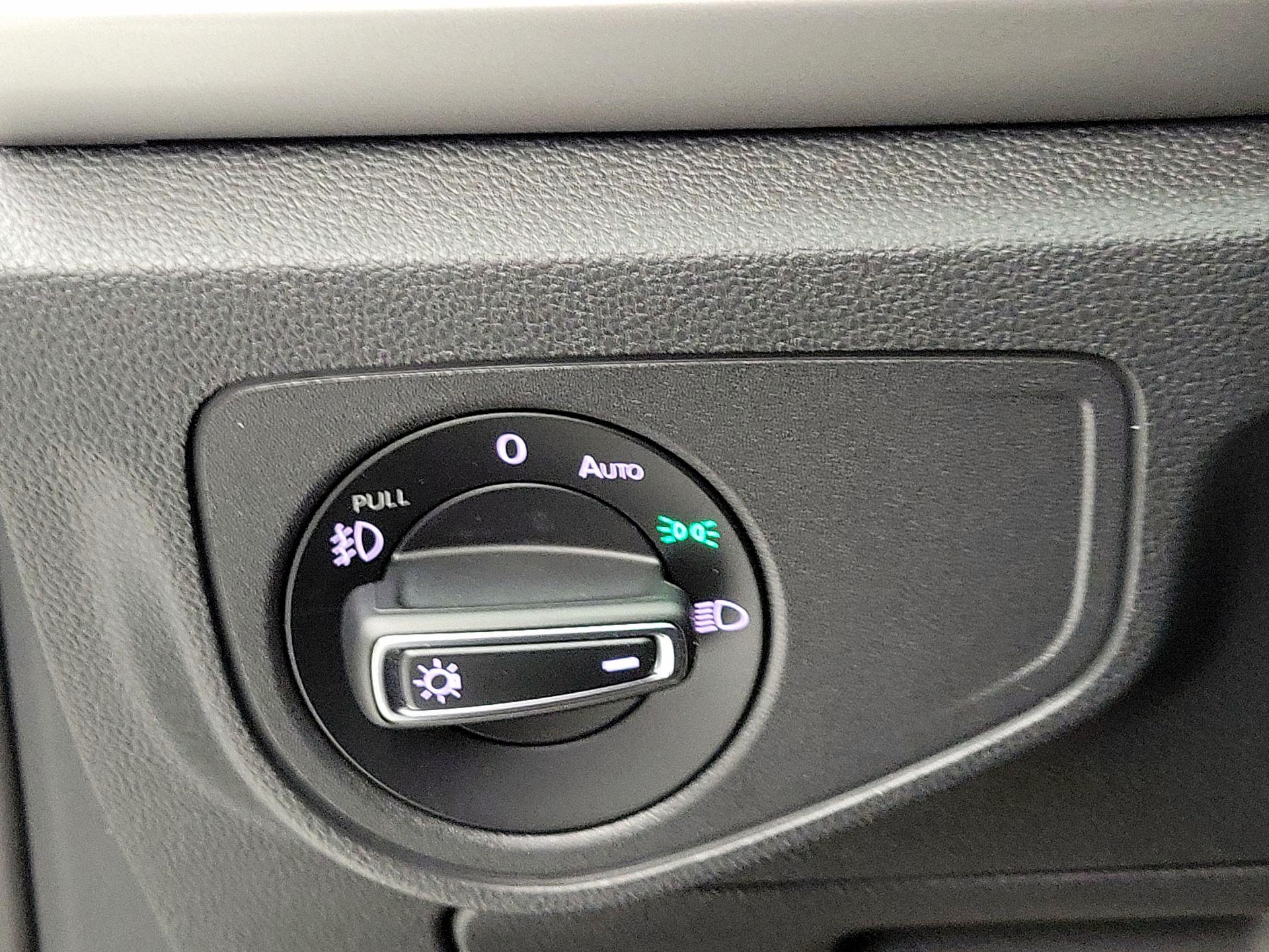 Thumbnail: 2019 Volkswagen Atlas - 13