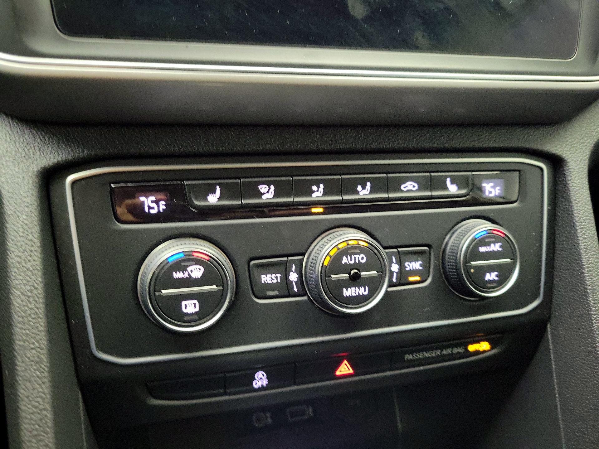 Thumbnail: 2019 Volkswagen Atlas - 16