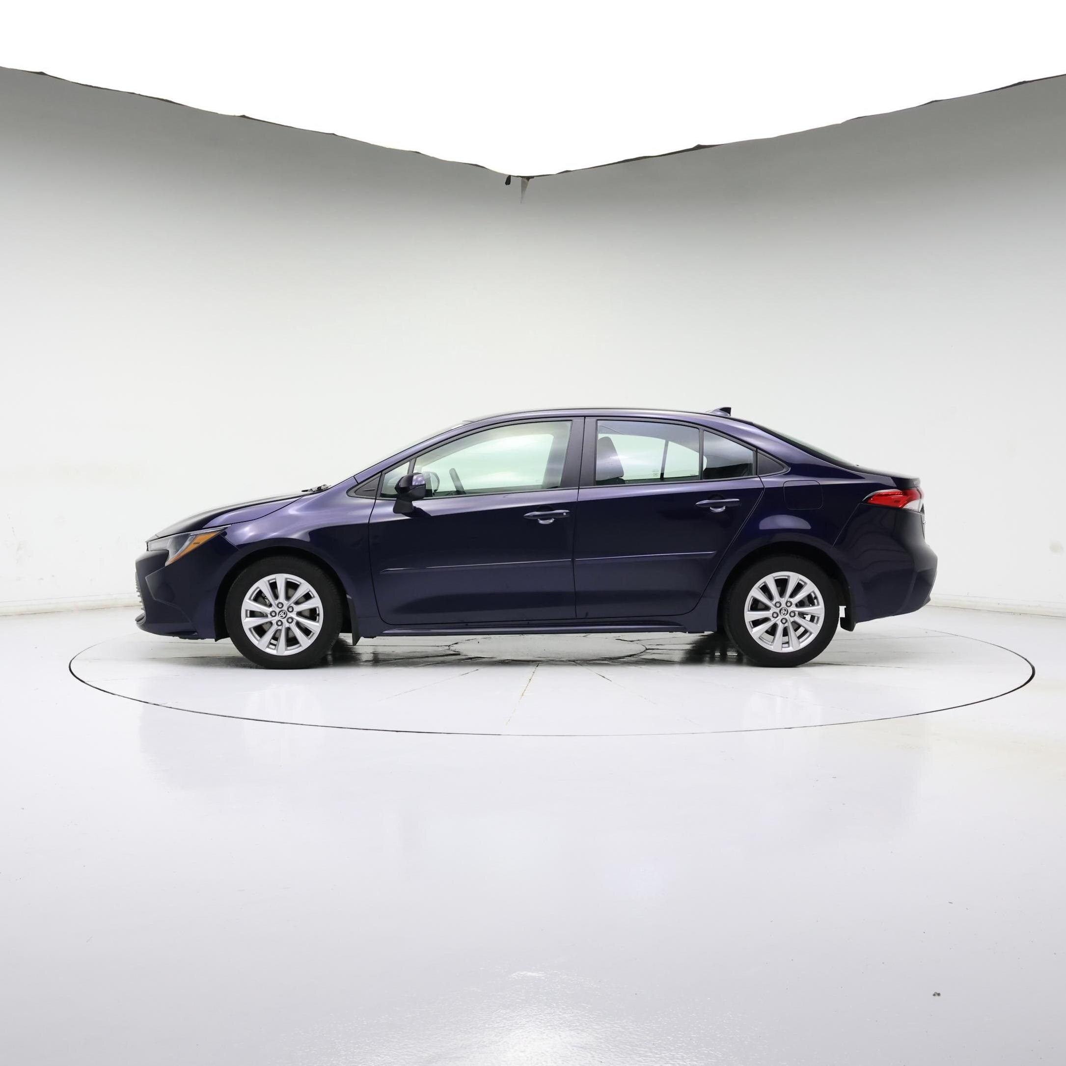 Thumbnail: 2024 Toyota Corolla - 3