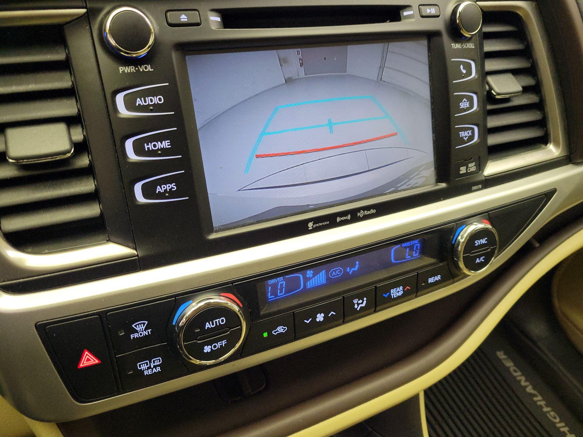 Thumbnail: 2017 Toyota Highlander - 15