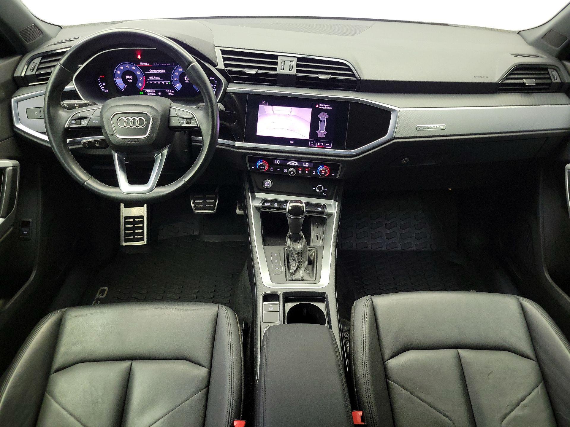 Thumbnail: 2020 Audi Q3 - 9