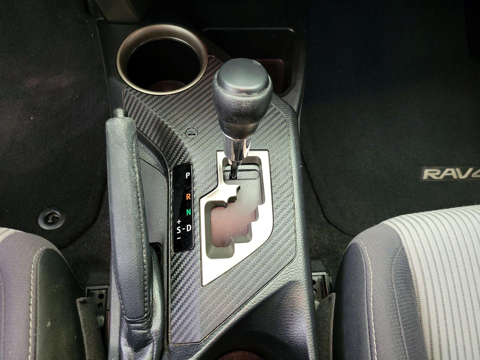 Thumbnail: 2014 Toyota RAV4 - 17