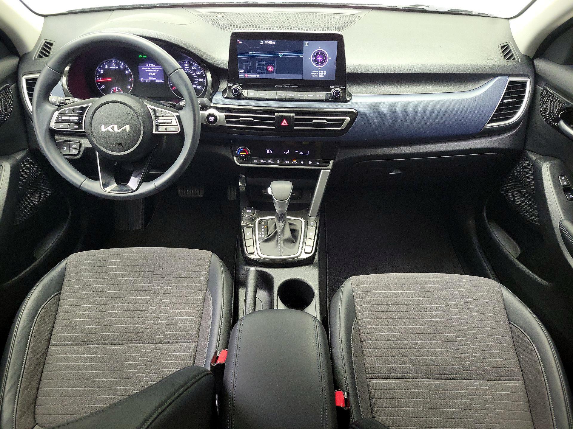 Thumbnail: 2022 Kia Seltos - 9