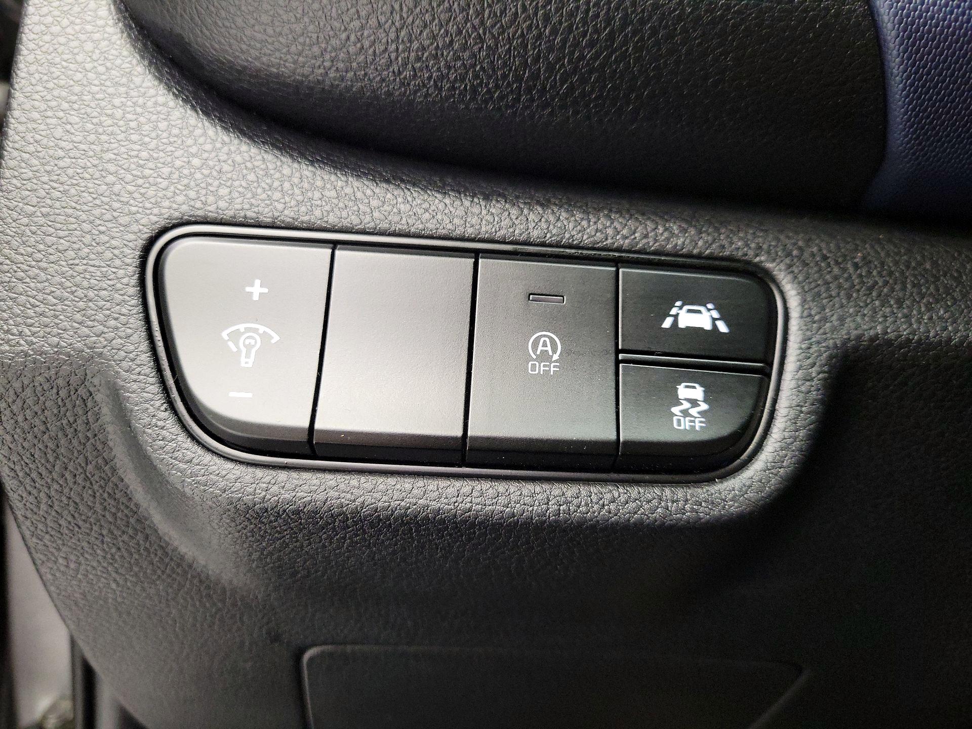 Thumbnail: 2022 Kia Seltos - 13