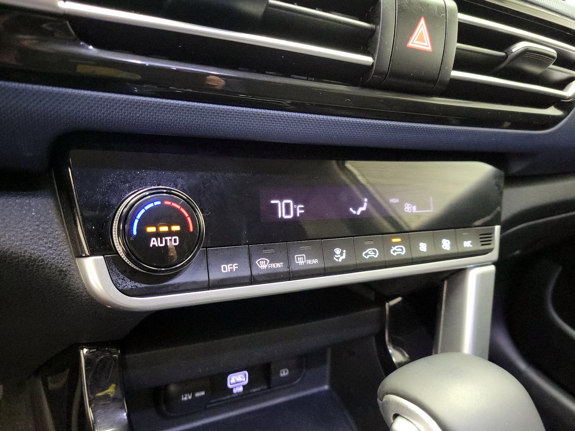 Thumbnail: 2022 Kia Seltos - 17